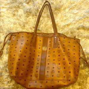 MCM Liz Reversible Visetos Tote.